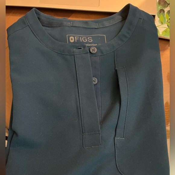 Figs women’s Deep Reef Marsh Scrub top XXS - Picture 2 of 3